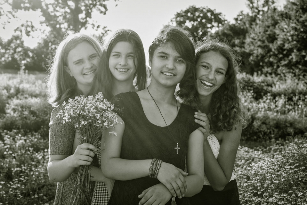 Vier Freundinnen auf einem Bild