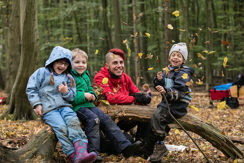 Kindergarten-gute Waldluft wahrnehmen